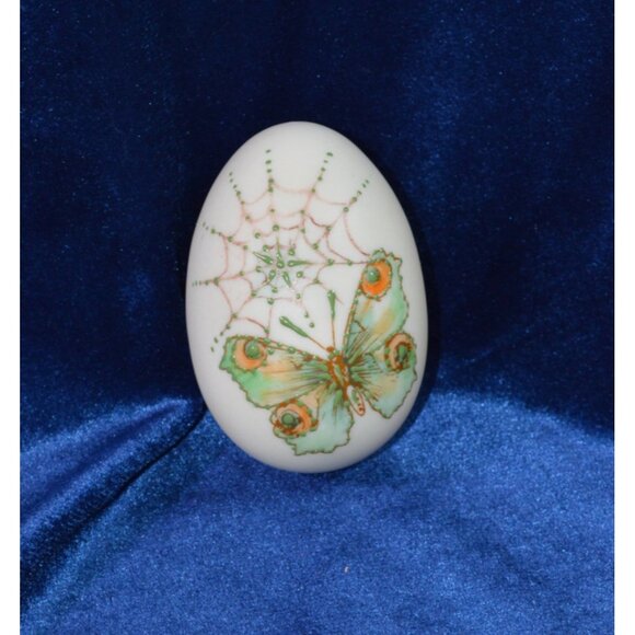 Vintage Hand Painted Ceramic Egg Butterfly Spider Webb Hollow Signed Dated - Picture 1 of 9